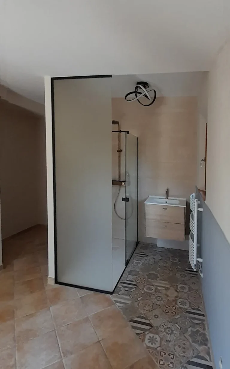 Réaménagement d'une villa à Callian-Froment par APC Architectes à Callian
