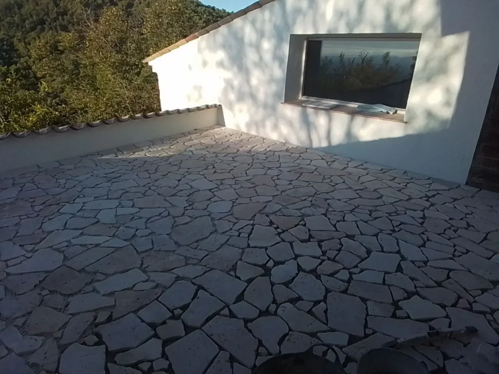 Rénovation d'une bastide à Seillans par APC Architectes à Callian